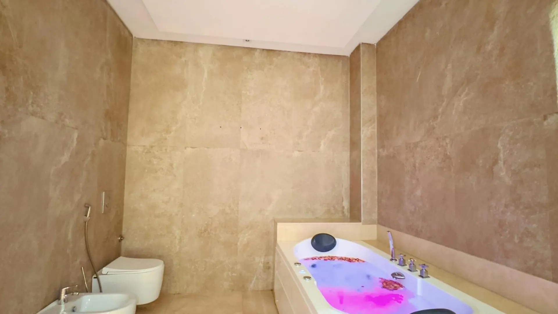Villa Marrakech, 15 Min From Center, Disco, Hammam 마라케시 모로코